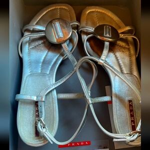 Vintage Silver metallic Prada calzature Donna sandals